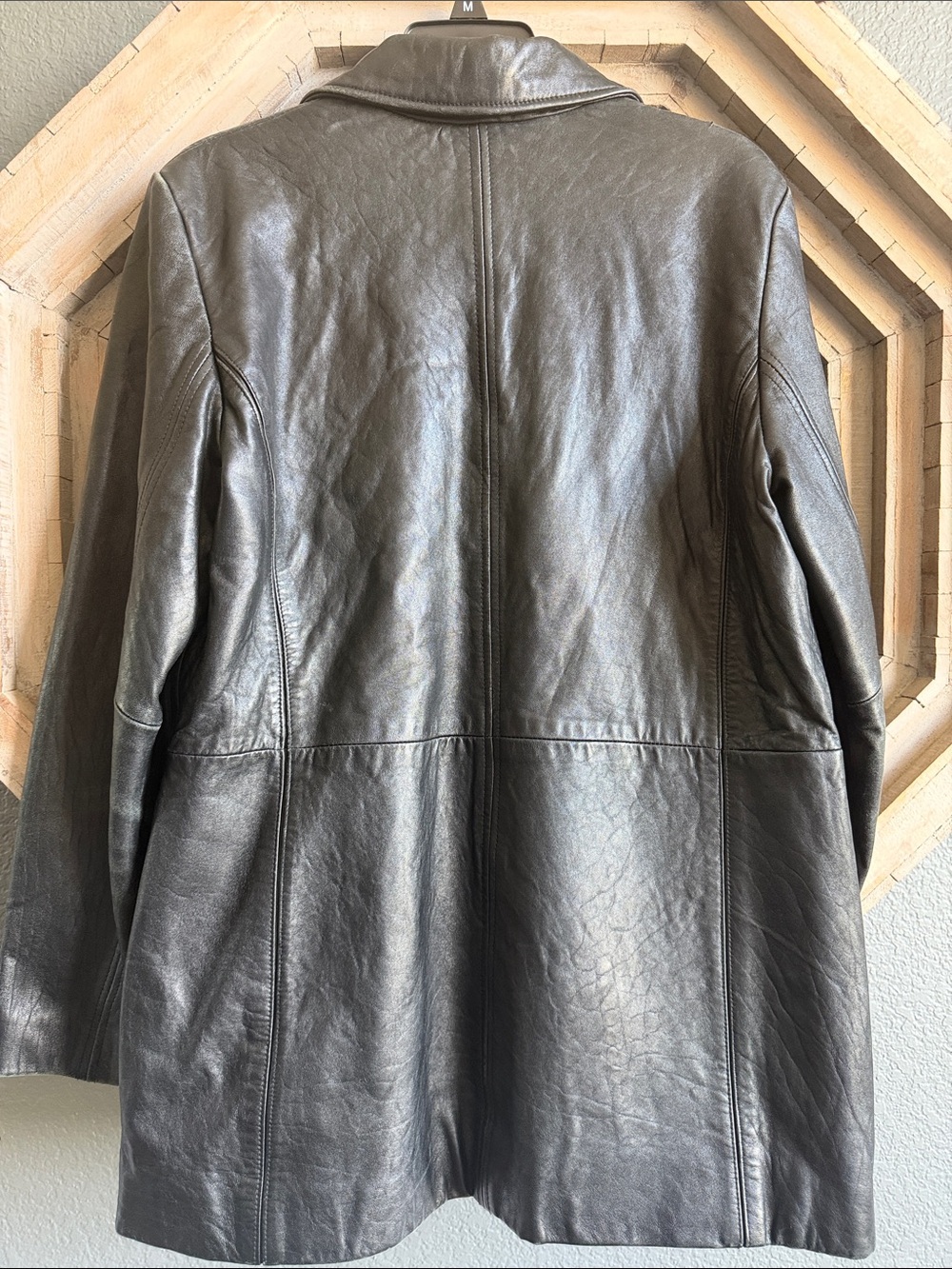 Leather jacket - Picture 6 of 12